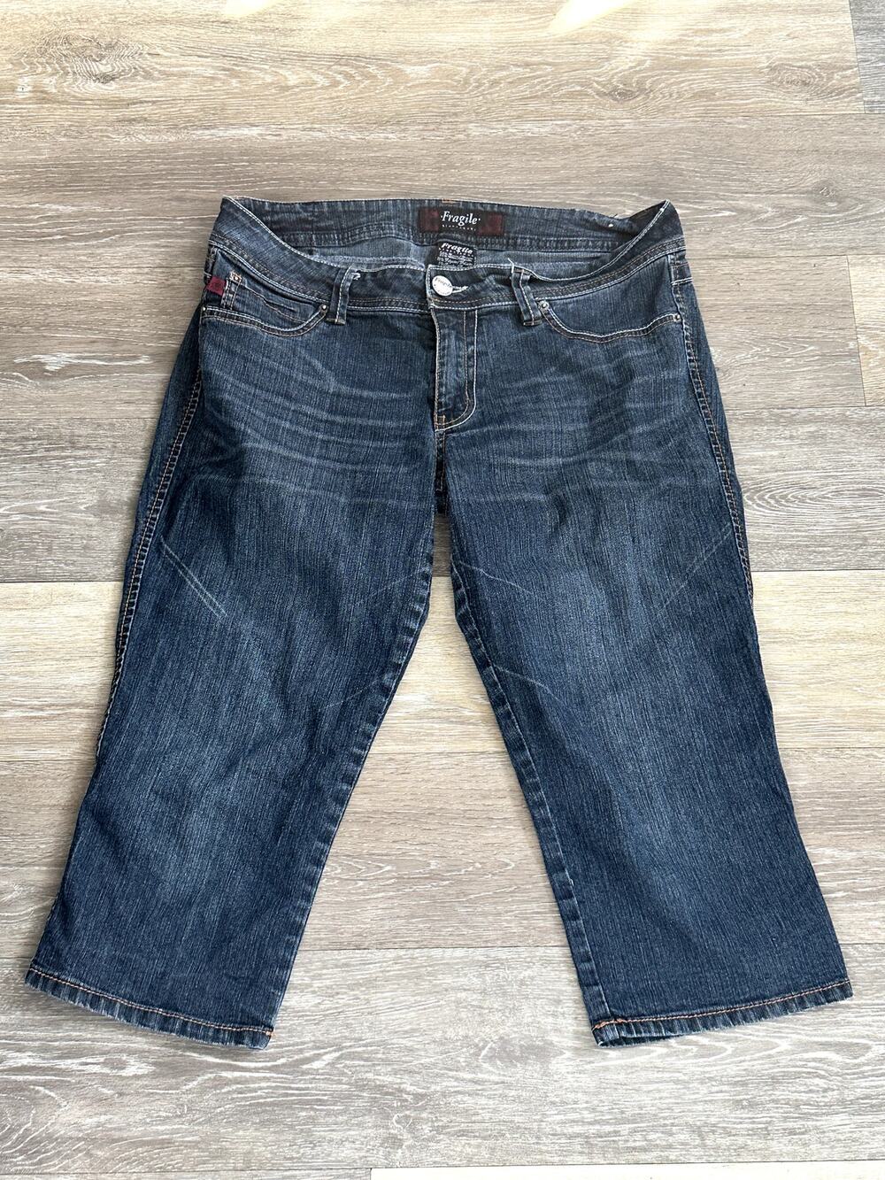 Fragile Capri Jeans Size 11